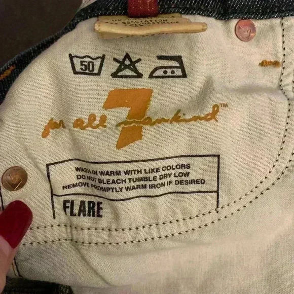7 For All Mankind low rise Flare Jeans size 29 NWT - Picture 11 of 11